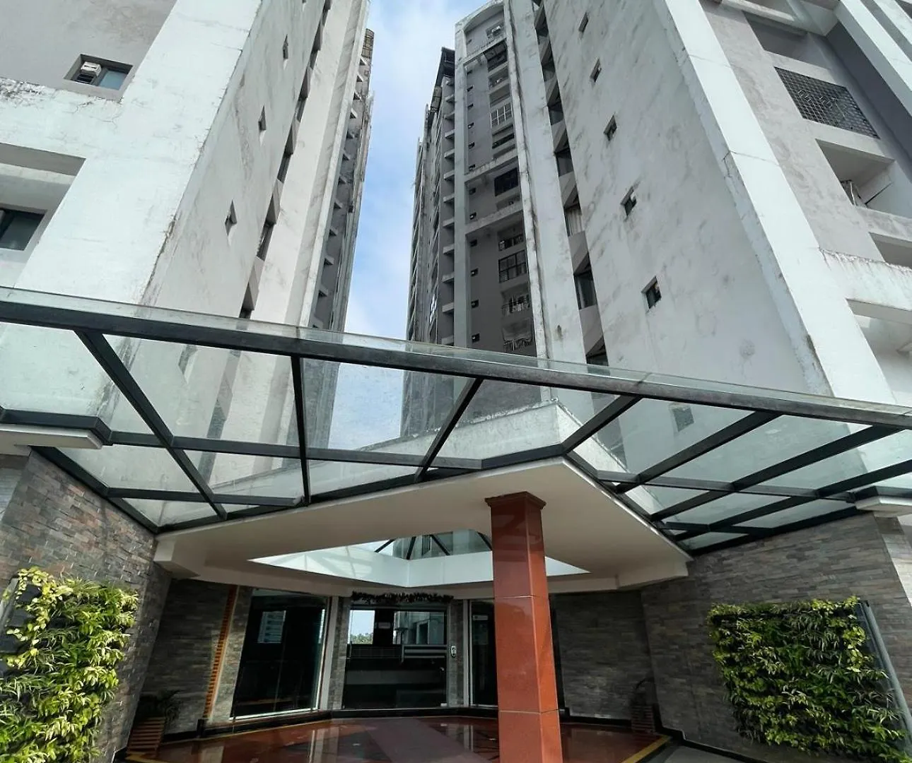 Heera Kochi Apartment