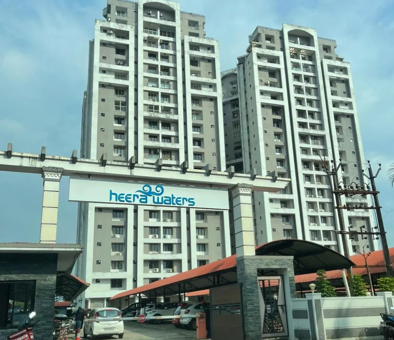 Heera Kochi Apartment 0*,